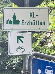 Schild Radwanderweg in Erzhütten